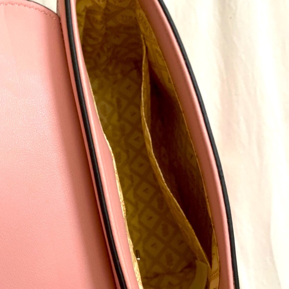 Pink VERA New York crossbody - Picture 3 of 3
